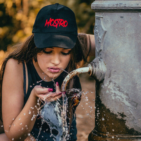 MOSTRO - CAPPELLO - immagine 2