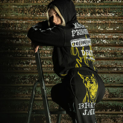 MOSTRO - FELPA MENTAL PRISONER WAR ZONE BLACK - Honiro Store